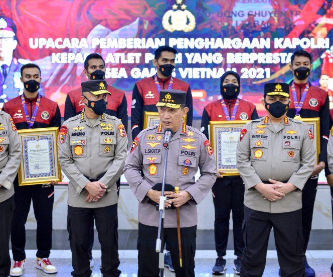 
					Kapolri Berikan Penghargaan ke Atlet Polri yang Sumbang Medali untuk Indonesia di Sea Games