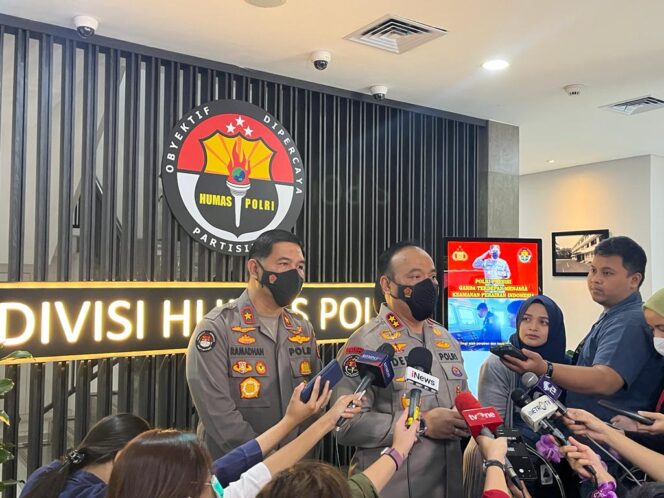 
					Survei Mayoritas Warga Setuju Ferdy Sambo Dipecat, Polri: Sejak Awal Kami Komitmen!