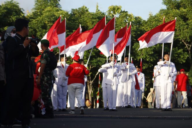 
					Puncak Acara Pembagian 10 Juta Bendera Berjalan Kondusif, Kapolres : Terimakasih Masyarakat Bulukumba