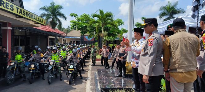 
					Wujudkan Pemilu Damai, Kaops Nusantara Cooling System Tebar 1.500 Paket Sembako di Tasikmalaya