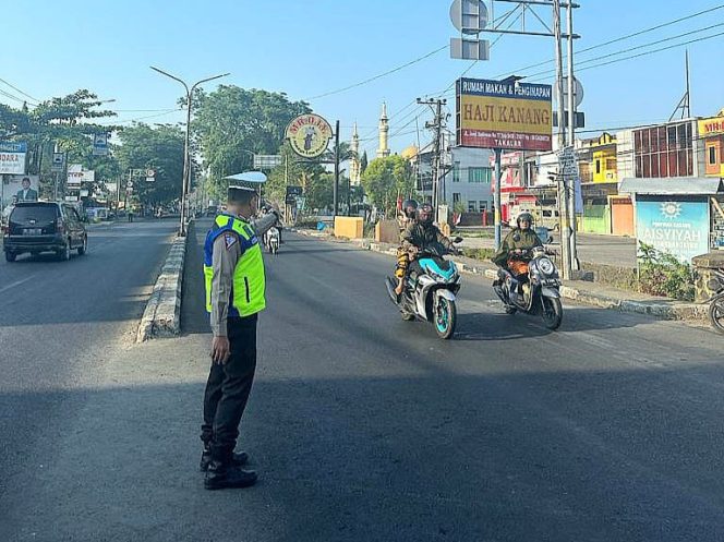 
					Pengaturan Pagi Sat Lantas Polres Takalar, Wujud Pelayanan Prima Kepolisian