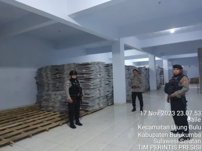 
					Ciptakan Situasi Kondusif Jelang Pemilu, Polres Bulukumba Tingkatkan Patroli