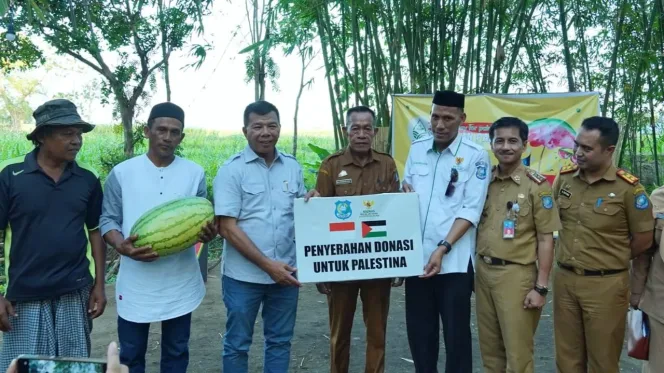 
					Lelang Harga Semangka Untuk Palestina, Andi Utta Tertinggi Rp60 Juta