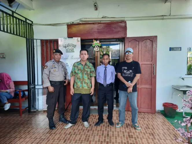 
					Polres Bulukumba Beri Pengamanan Ekstra Di 3 Gereja Dan Gedung PKK Jelang Natal.